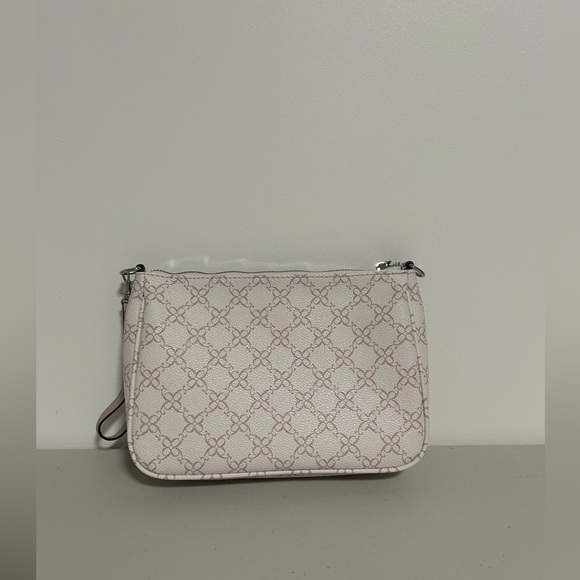 Nine West Wristlet Wallet Bag Pink Beige Floral Diamonds - Picture 2 of 5